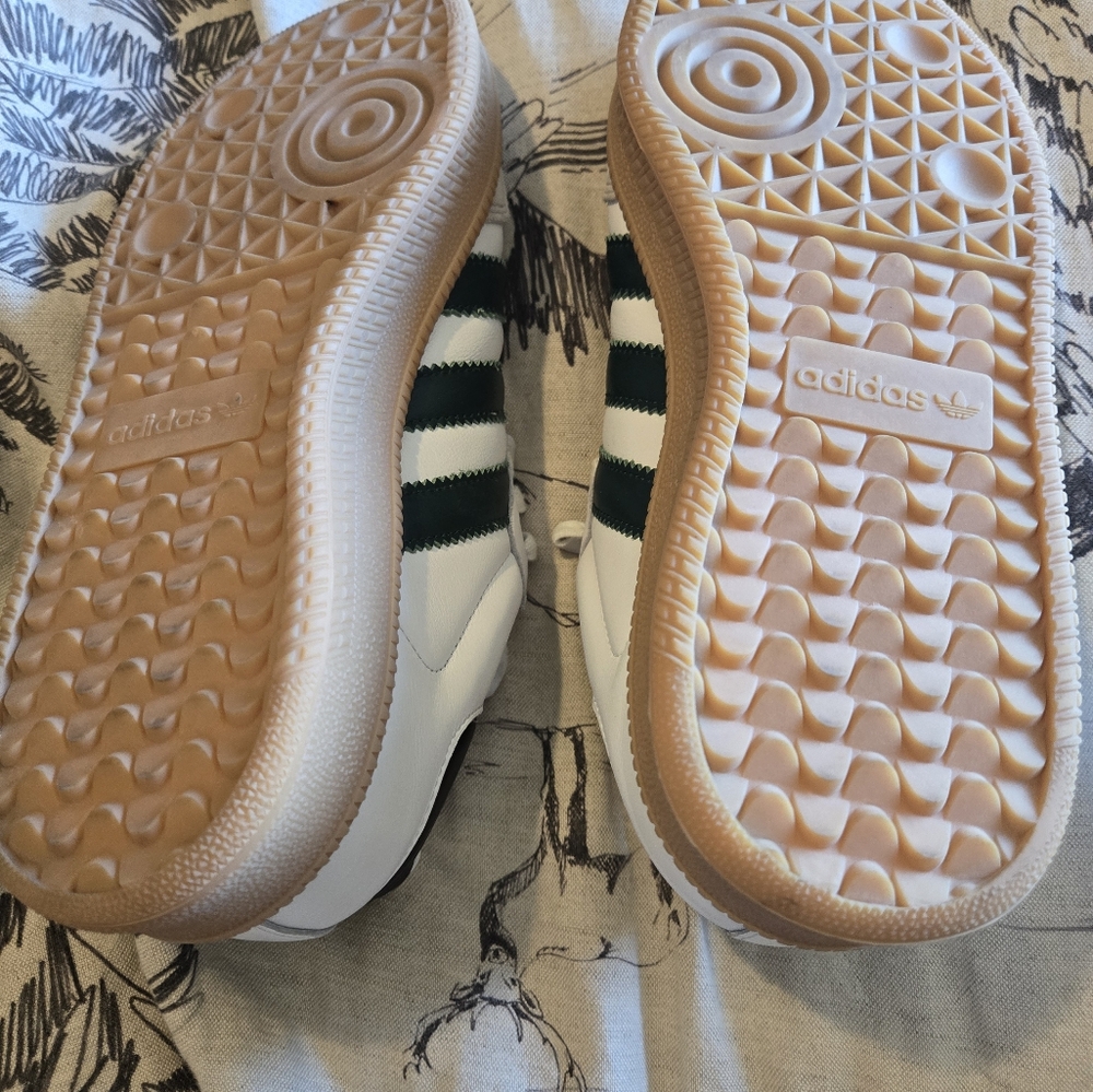 Adidas - Picture 4 of 5